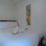 Pet Friendly Totterdown Flat, Parking And Views *